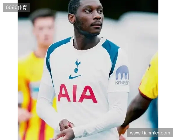 队报：踢曼联时下巴受伤，热刺前锋穆阿尼退出法国本期名单