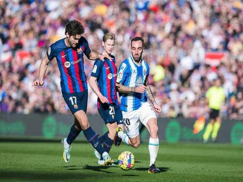 比利亚：西班牙有很多球员能胜任9号位；我非常欣赏小蜘蛛